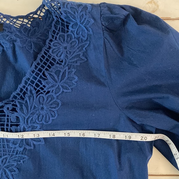 J. Crew Like New Top, Size Medium - Picture 6 of 9